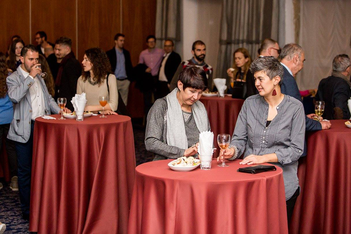 КОНКУРСЪТ „ЖИВОТВОРНА СВЕТЛИНА