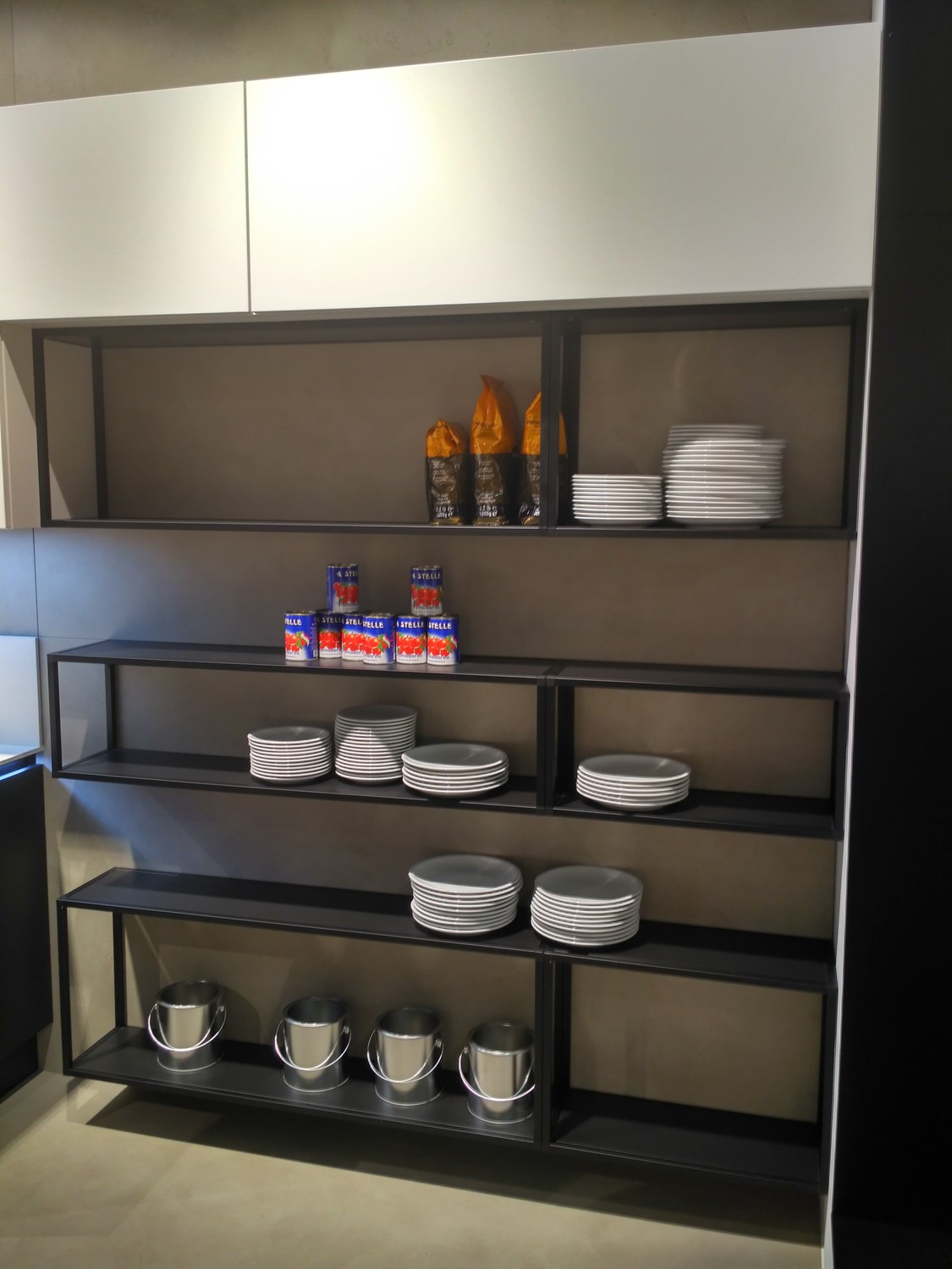 САЛЕКС РАЗКРИВА ВЕЛИКОЛЕПИЕТО НА АНТРАЦИТА — изображение 5