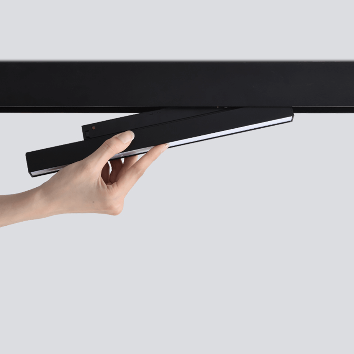 МАГНИТНИ LED ШИНИ