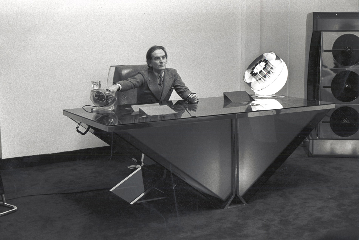 PIERRE CARDIN - ЧОВЕКЪТ, КОЙТО ПРАВЕШЕ ВСИЧКО ПРЪВ