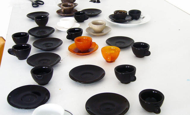 3046624-inline-i-1-old-coffee-grounds-become-earthy-reusable-mugs