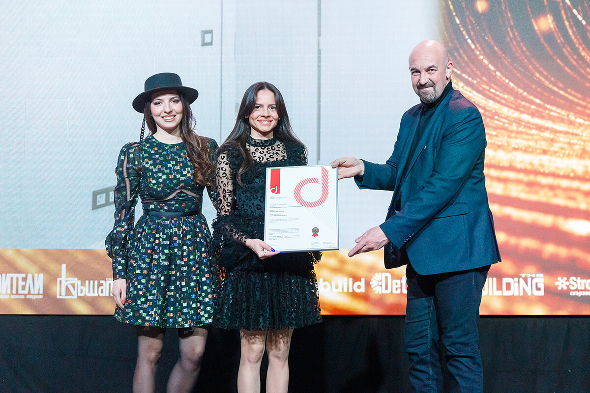 ПОБЕДИТЕЛИ ОБЩЕСТВЕН ИНТЕРИОР – МАГАЗИН/ИЗЛОЖБЕНА ПЛОЩ, ОФИС/РАБОТНА СРЕДА И МЕДИКО-ДЕНТАЛНИ И РАЗКРАСИТЕЛНИ — изображение 33