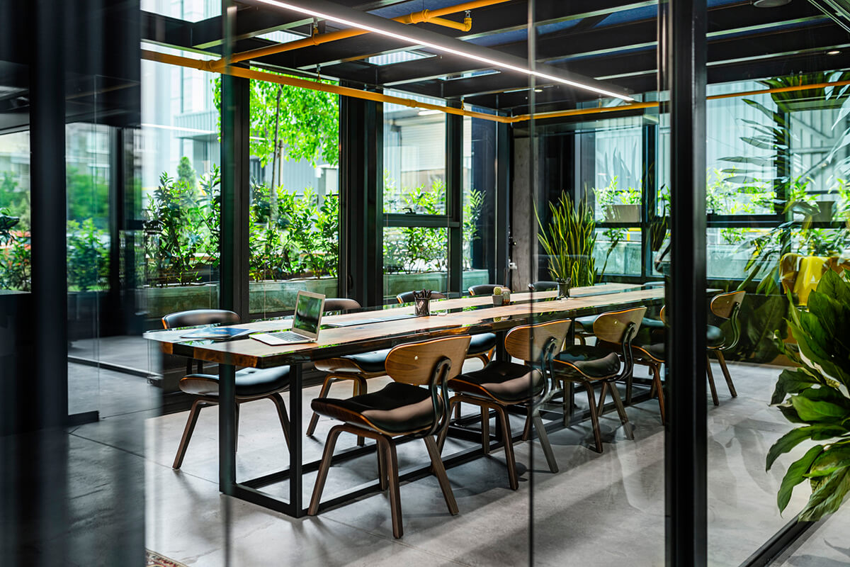 ПОБЕДИТЕЛИ ОБЩЕСТВЕН ИНТЕРИОР – МАГАЗИН/ИЗЛОЖБЕНА ПЛОЩ, ОФИС/РАБОТНА СРЕДА И МЕДИКО-ДЕНТАЛНИ И РАЗКРАСИТЕЛНИ — изображение 15