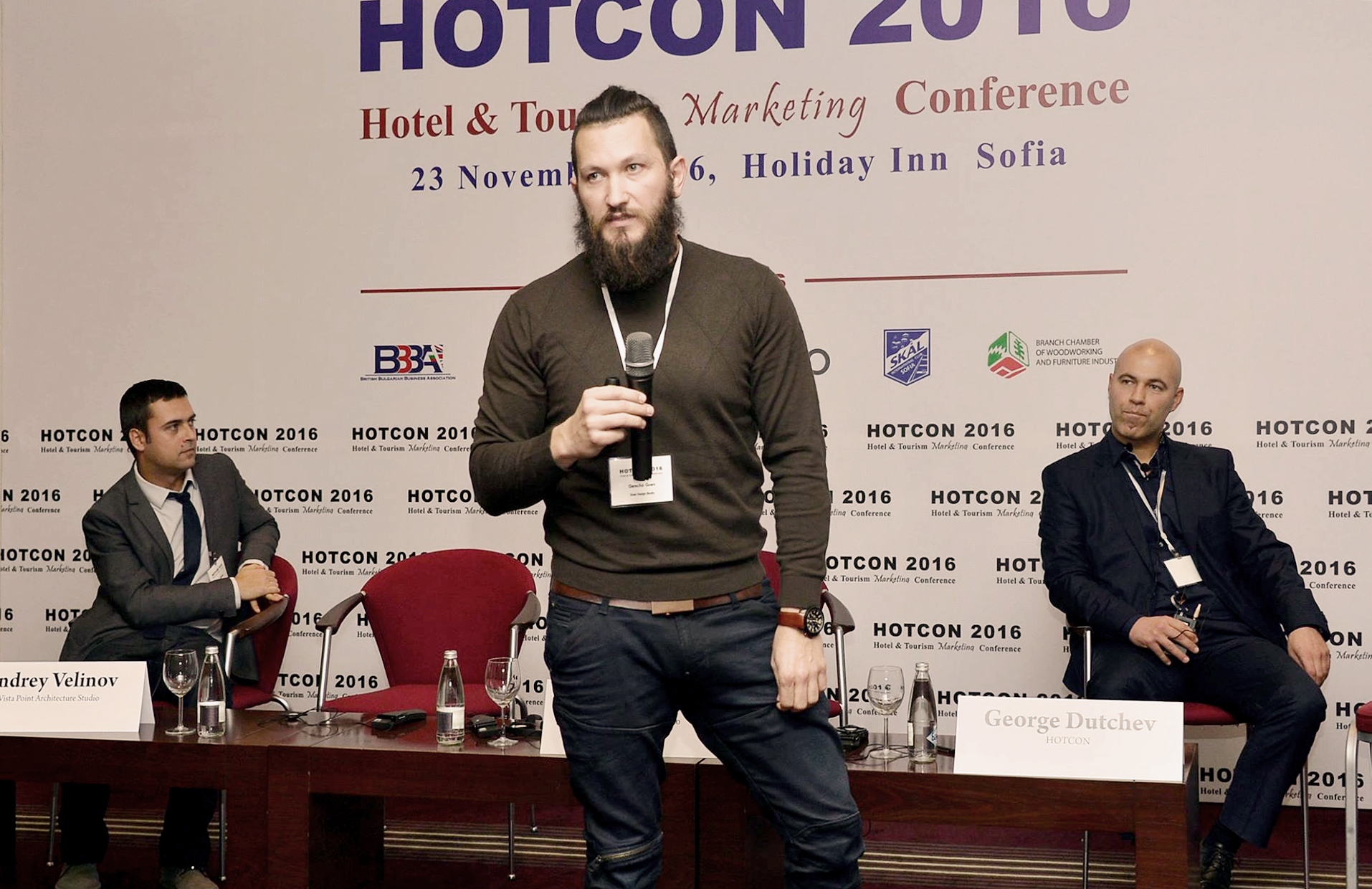 DIBLA ПРЕДСТАВИ ПРОЕКТИТЕ ОТ 